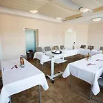 Alter Kreisbahnhof 3*