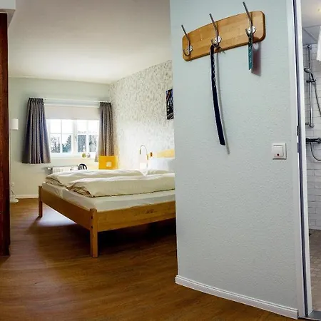 Alter Kreisbahnhof ホテル 3*