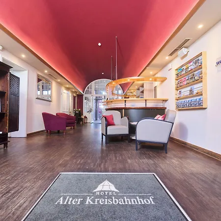 Alter Kreisbahnhof 3*