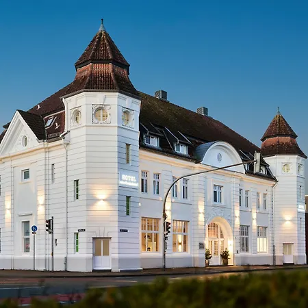 Alter Kreisbahnhof Отель 3*