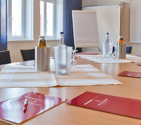 Alter Kreisbahnhof 3*