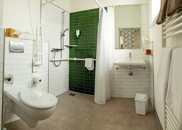 Alter Kreisbahnhof Hotel 3*